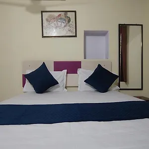 https://radha-krishna-home.hotels-varanasi.com